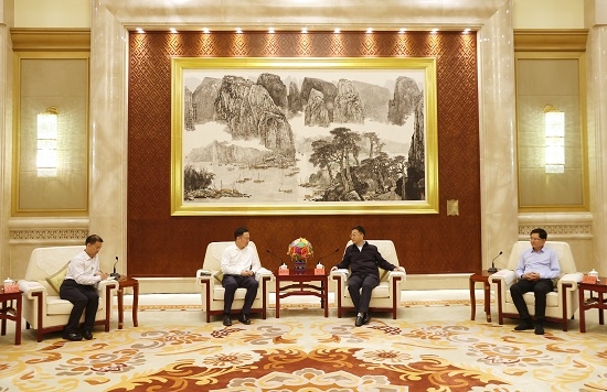 余紅輝拜會(huì)廣西壯族自治區(qū)黨委書(shū)記劉寧、自治區(qū)主席藍(lán)天立